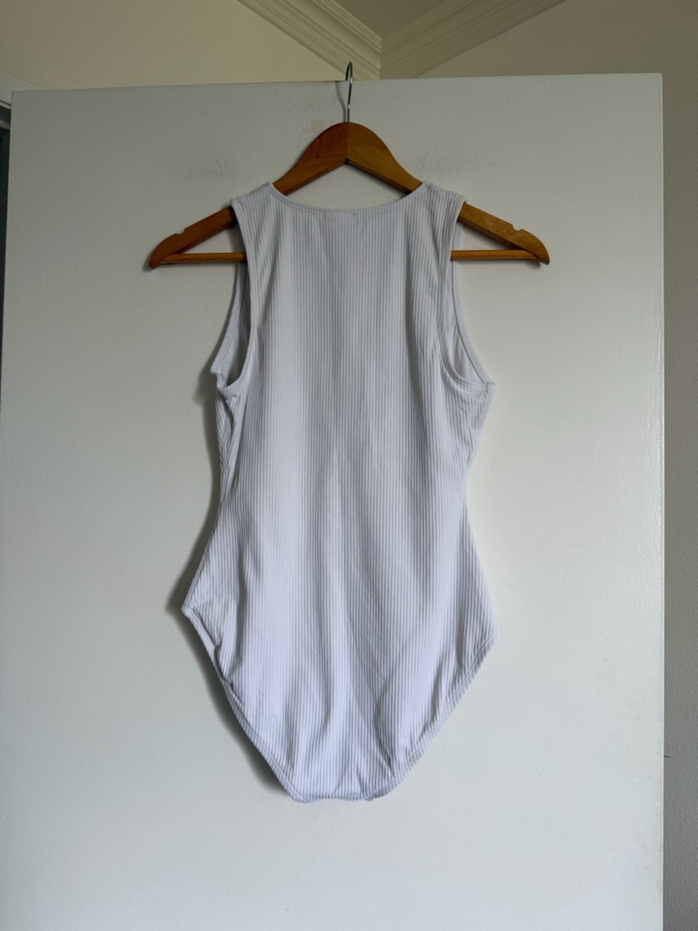 Andie White Swim Malibu One Piece Ribbed Button Swimsuit size Small EUC - Picture 9 of 9